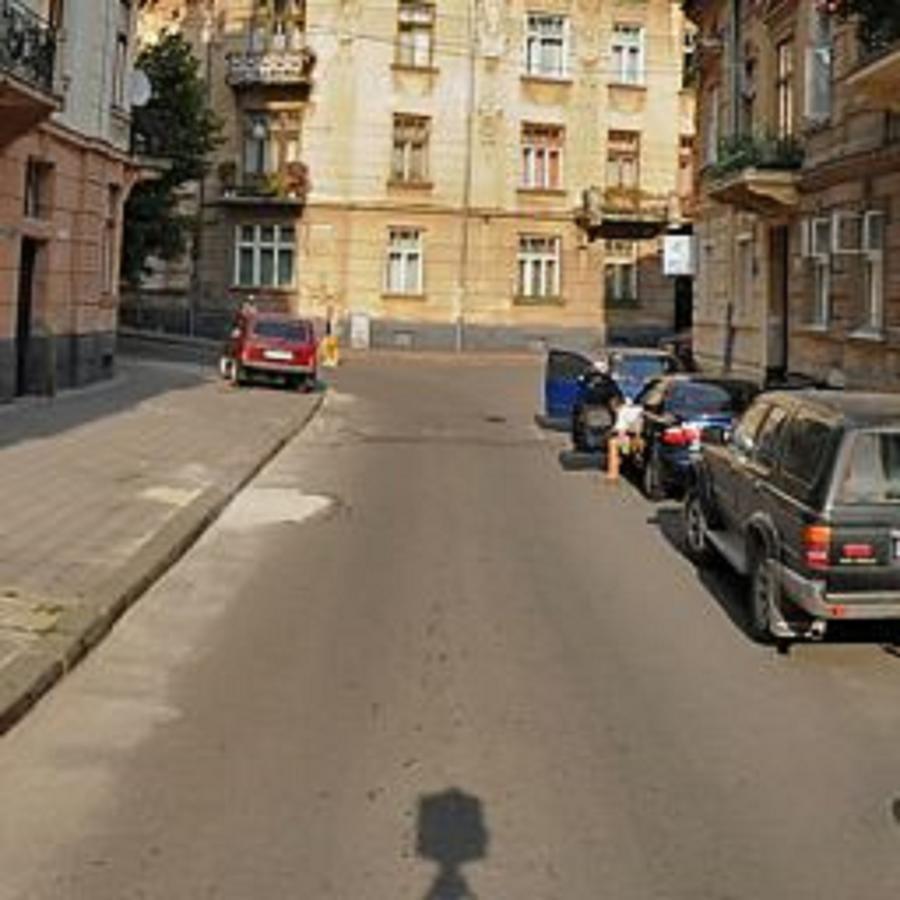 Апартаменти Вул Кониського 5 На 6 Осіб Біля Медичного Університету ลวีฟ ภายนอก รูปภาพ